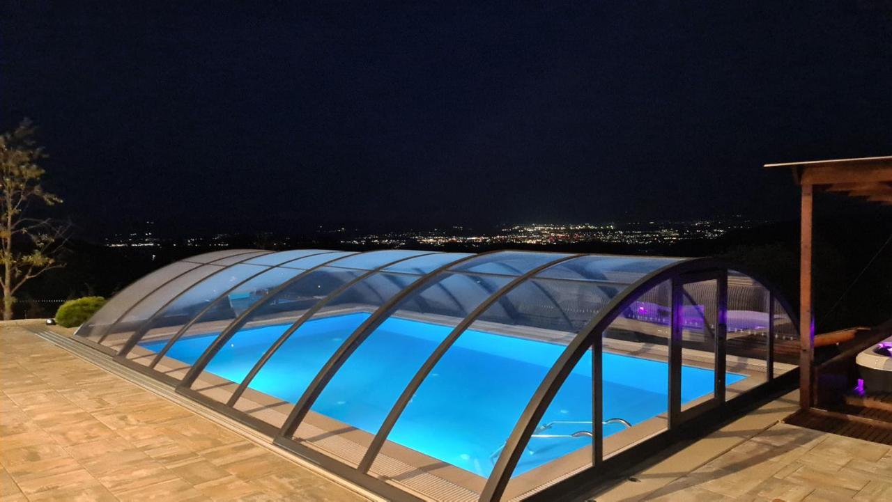 Villa Ozoni - Jezerc Урошевац Экстерьер фото