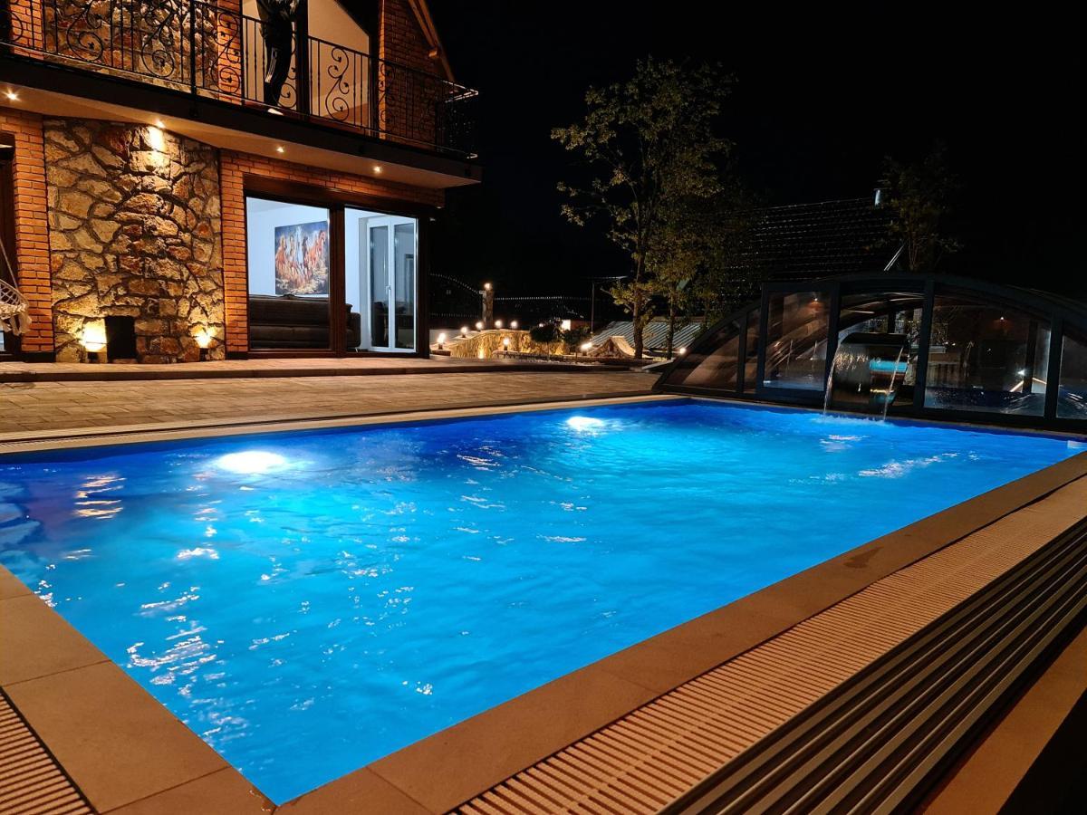 Villa Ozoni - Jezerc Урошевац Экстерьер фото