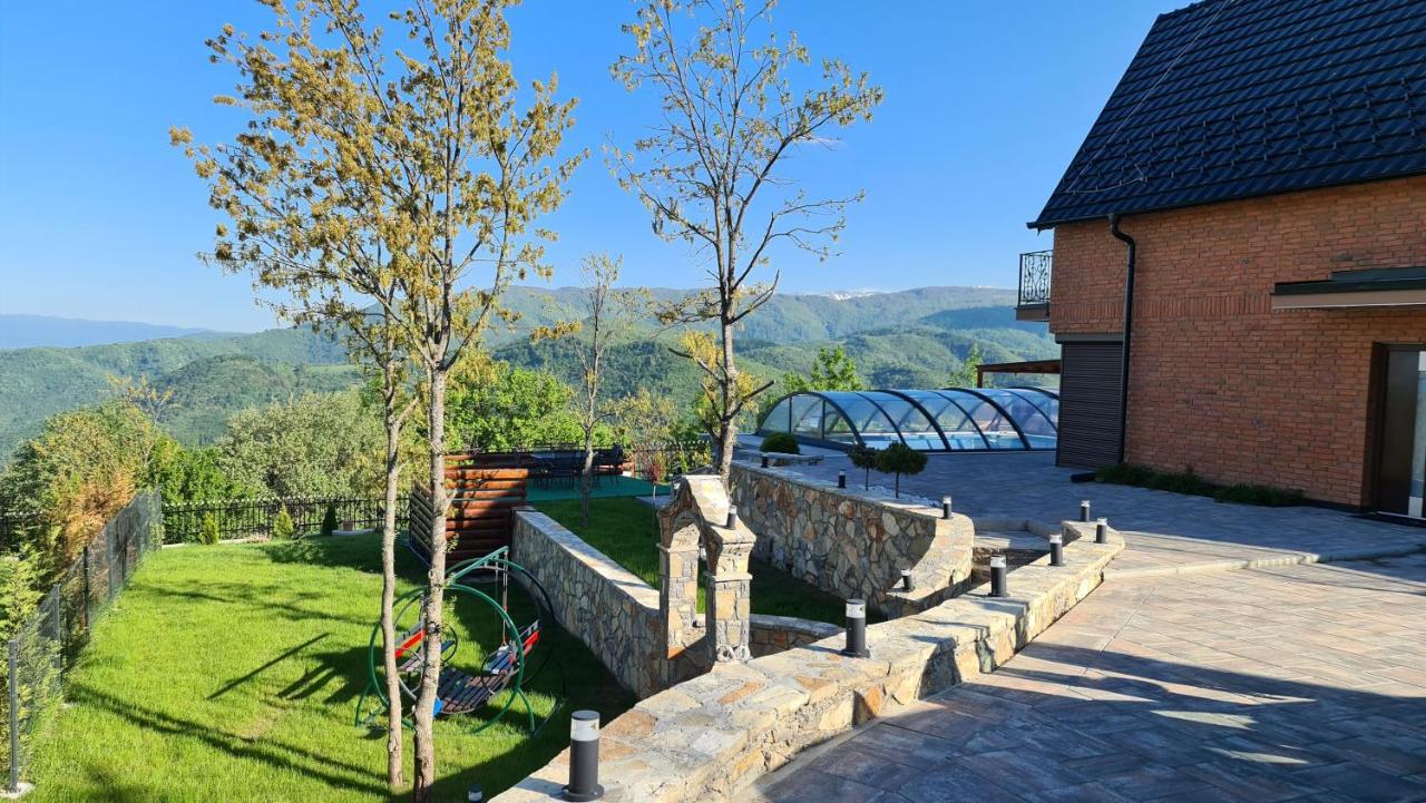 Villa Ozoni - Jezerc Урошевац Экстерьер фото